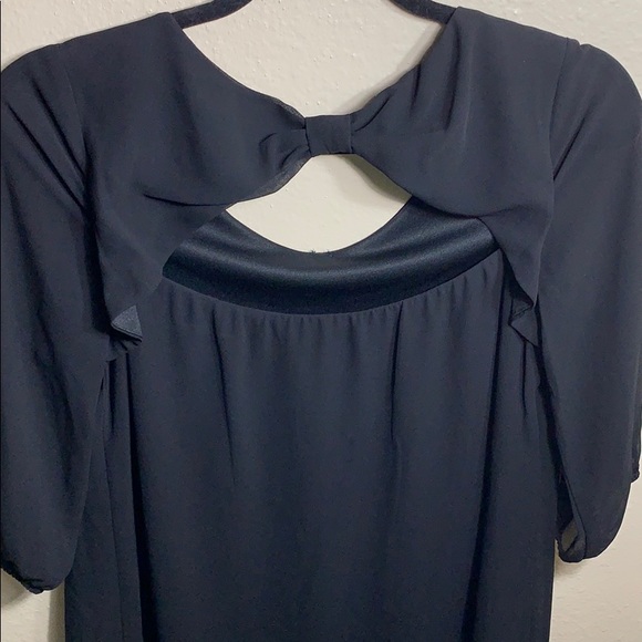 Black dress - Picture 3 of 4